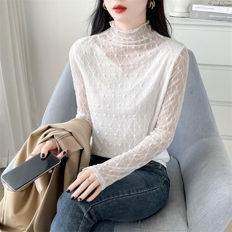 Half High Neck Lace Bottom Shirt