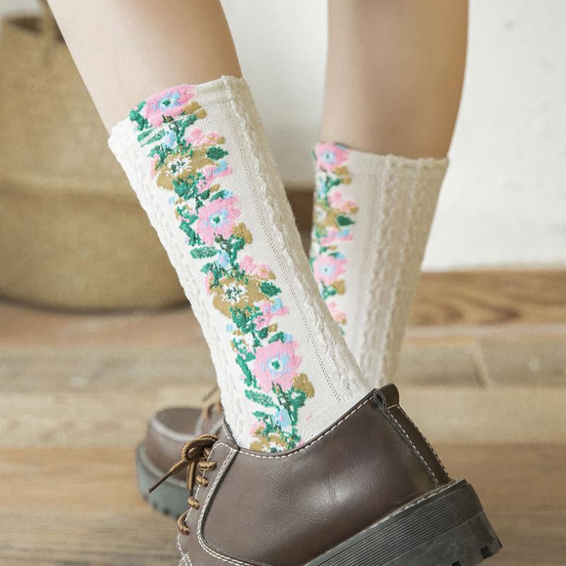 🎅Xmas Hot Sales Vintage Embroidered Floral Socks(5 pairs)